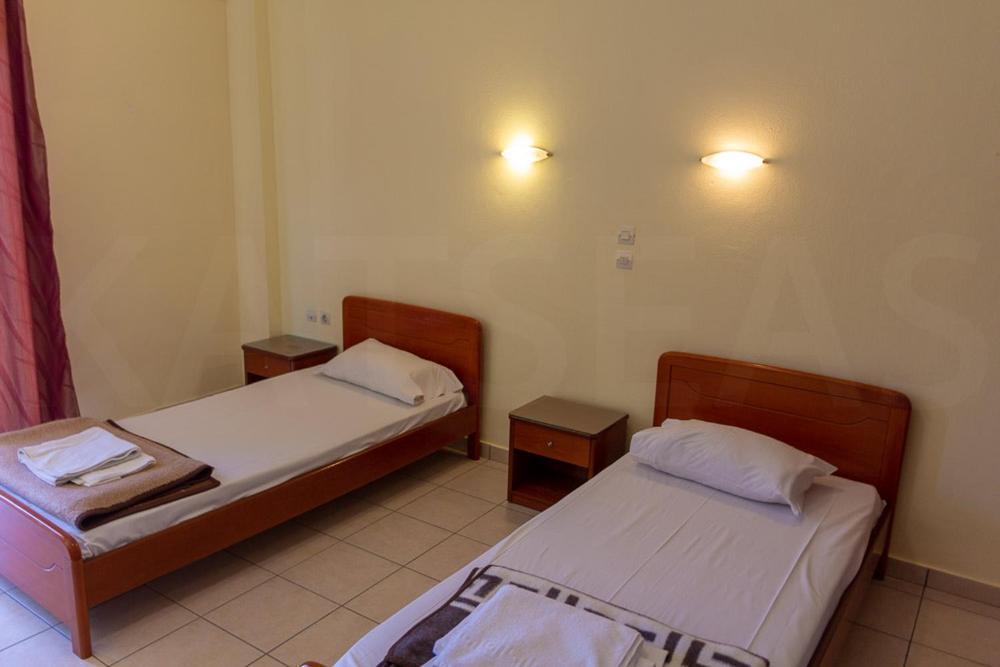 Villa Panorama Hotel Polychrono Ngoại thất bức ảnh