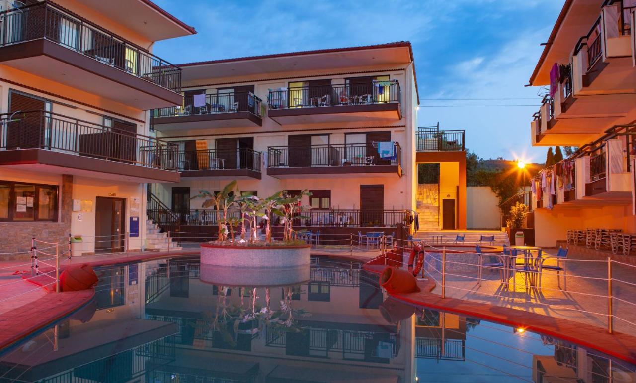 Villa Panorama Hotel Polychrono Ngoại thất bức ảnh