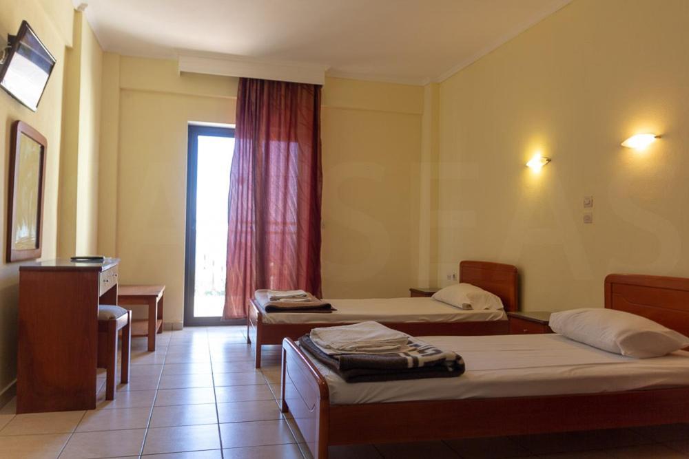 Villa Panorama Hotel Polychrono Ngoại thất bức ảnh